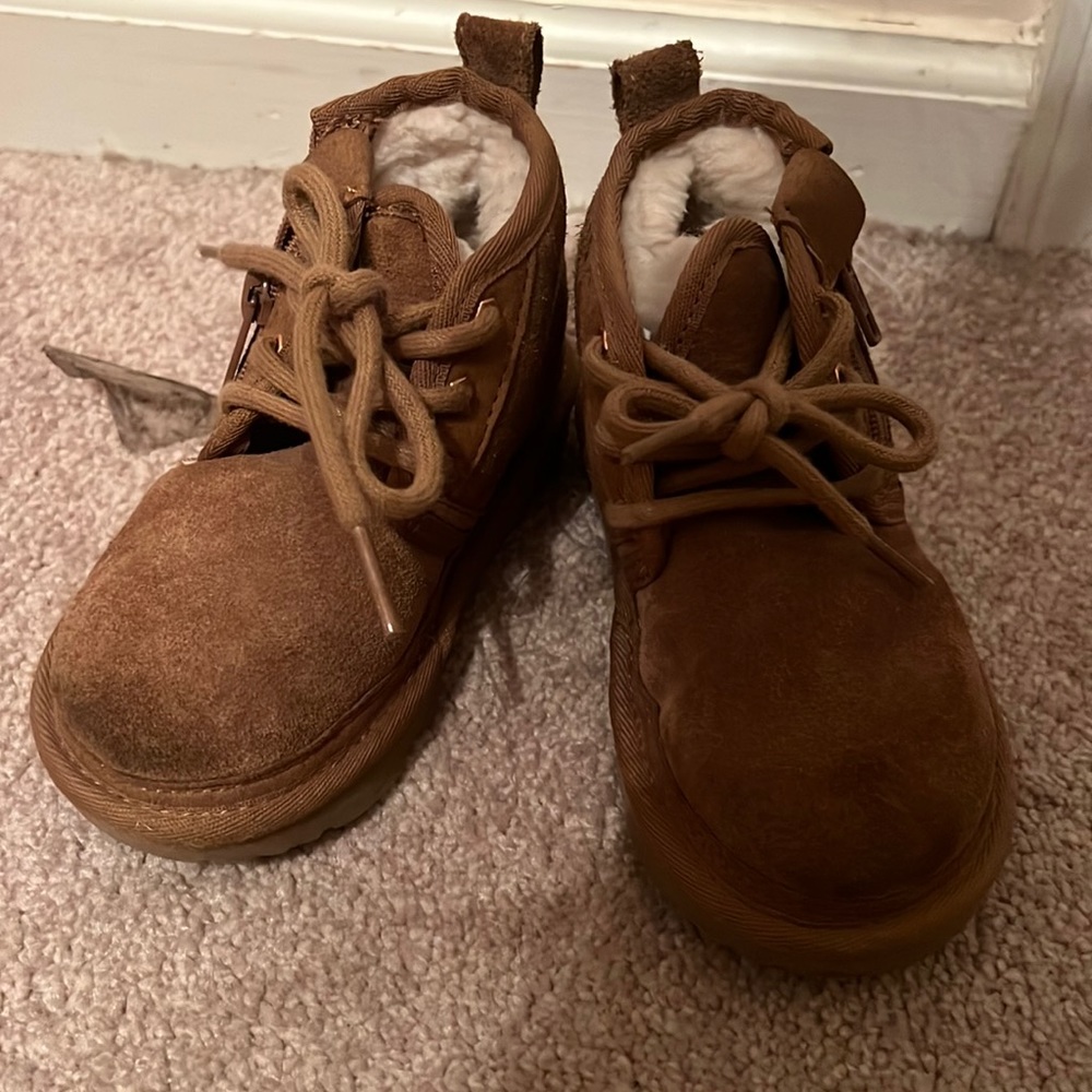 Chestnut ugh boot